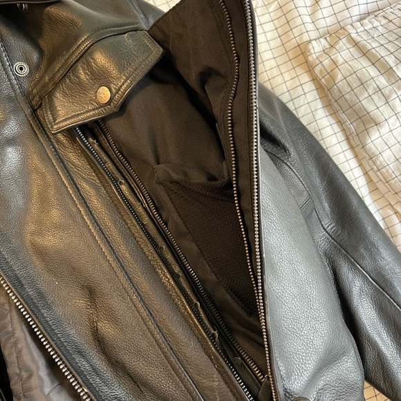 Real Motorcycle Jacket built for riding - Picture 5 of 7